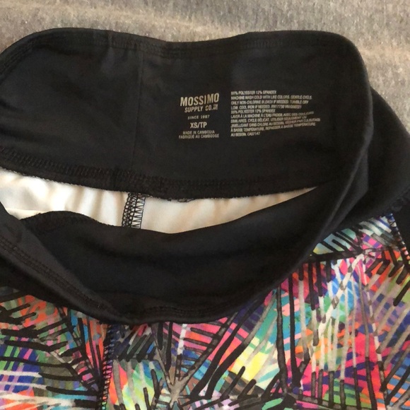 Fun, colorful leggings🌈 - Picture 2 of 5